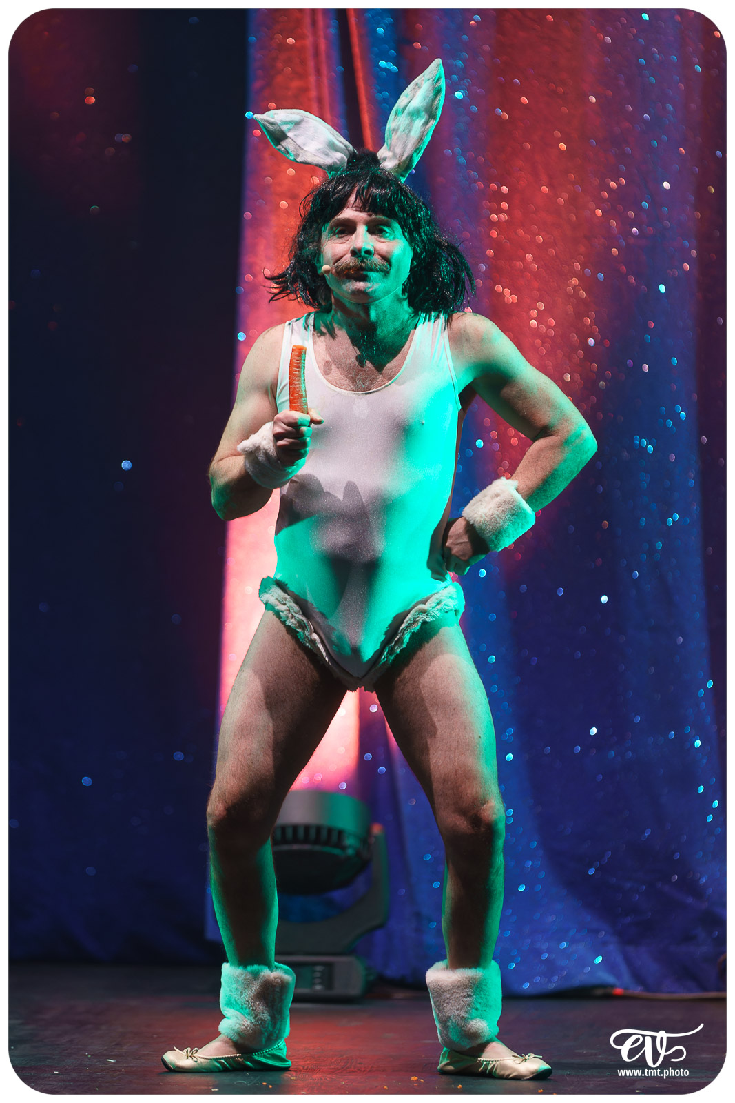 PLEIN FEU (CIE AVRIL EN SEPTEMBRE)